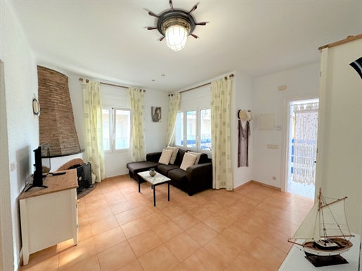 Great Opportunity: Completely Renovated Apartment Just 30 Meters From The Beach