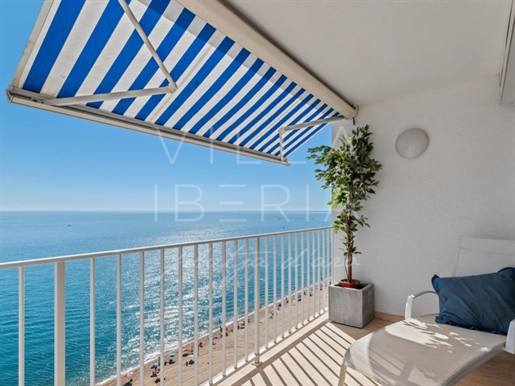 Spectacular Sea Views: Completely Refurbished Apartment Directly On The Beach
