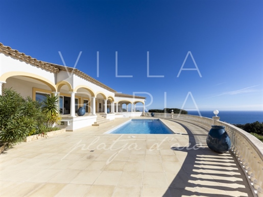 Exclusiva Villa Con Vistas Mar