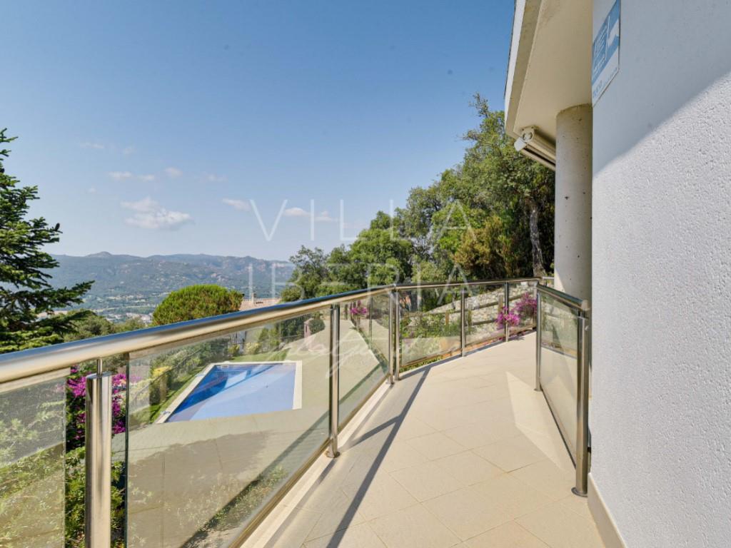 Villa Mimosas - Space, luxury and endless views in the heart of the Costa Brava