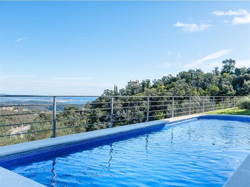 Fantastische Villa Met Panoramisch Uitzicht Op Zee