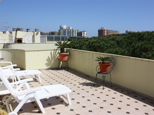 Apartamento Dúplex Con Gran Terraza A 3 Manzanas De La Playa