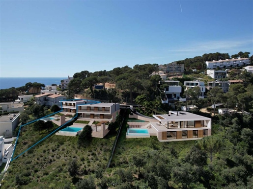 Schitterende Villa Van Modern Ontwerp Met Panoramisch Uitzicht Op Zee