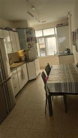 Casa en la mejor ubicación en Pisgat Ze'ev, 200 Metros Cuadrados, Jerusalén