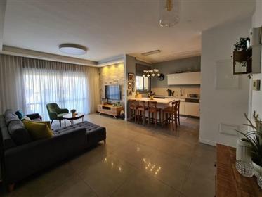 شقة جديدة من 5 غرف، 123 متر مربع، في Talpiot القدس