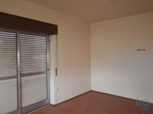 Housing with 3 Rooms in Coimbra with 674,00 m²