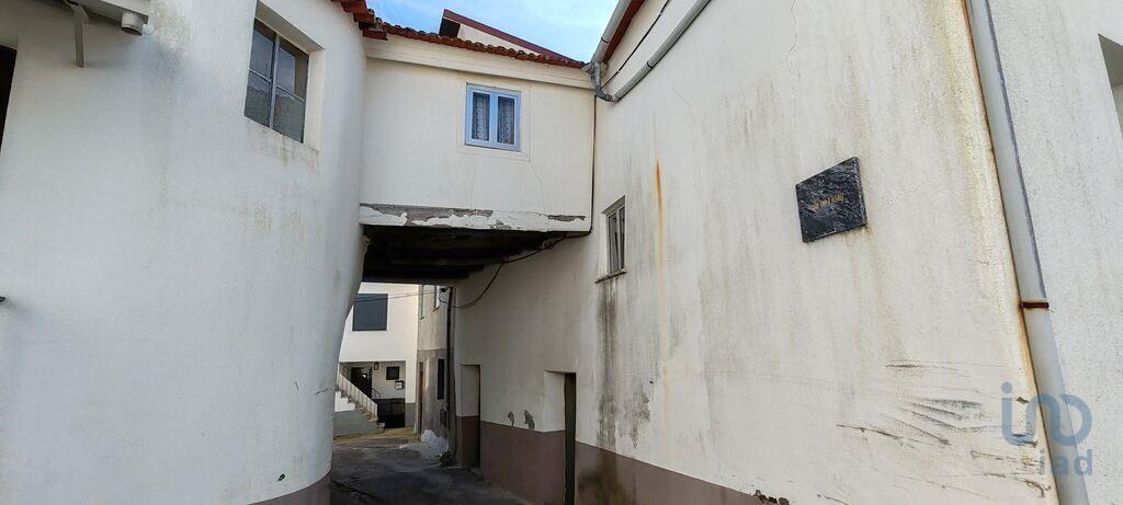 Village house with 3 Rooms in Portela do Fojo-Machio with 117,00 m²