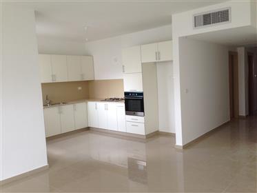 Spacious apartment in the best place in Netanya
