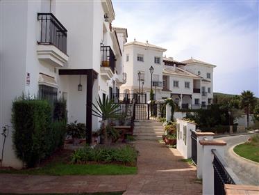 Front Line Golf Townhouse i Andalucia