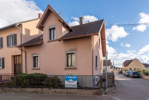 Dpt Bas-Rhin (67), for sale Reichstett house P5 of 100 m² - Land of 326.00 m²