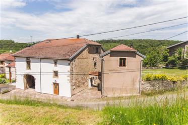 Wunderschön renovierter Dorfbauernhof aus dem 18. Jahrhundert.