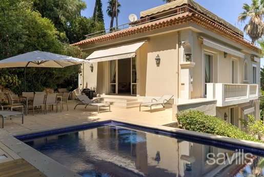 Golfe-Juan - Belle Époque Villa with Sea View, Walking Distance to Beaches