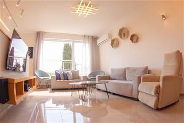 Fantastisk lägenhet, High-End renoverad, i Haifa