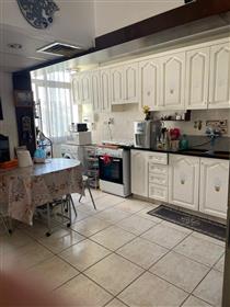 Chilipir, apartament renovat în Kiryat HaYovel