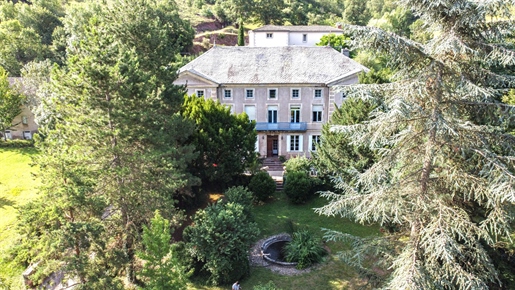 Casa de huéspedes, Saint Affrique, Aveyron, finca histórica, mansión del siglo 19 + terreno de 6 he