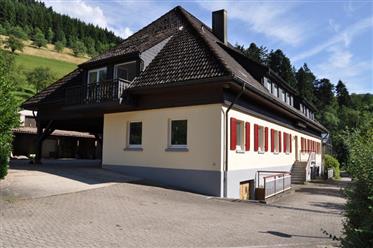 Большой дом для мероприятий с множеством возможностей в Шварцвальде
