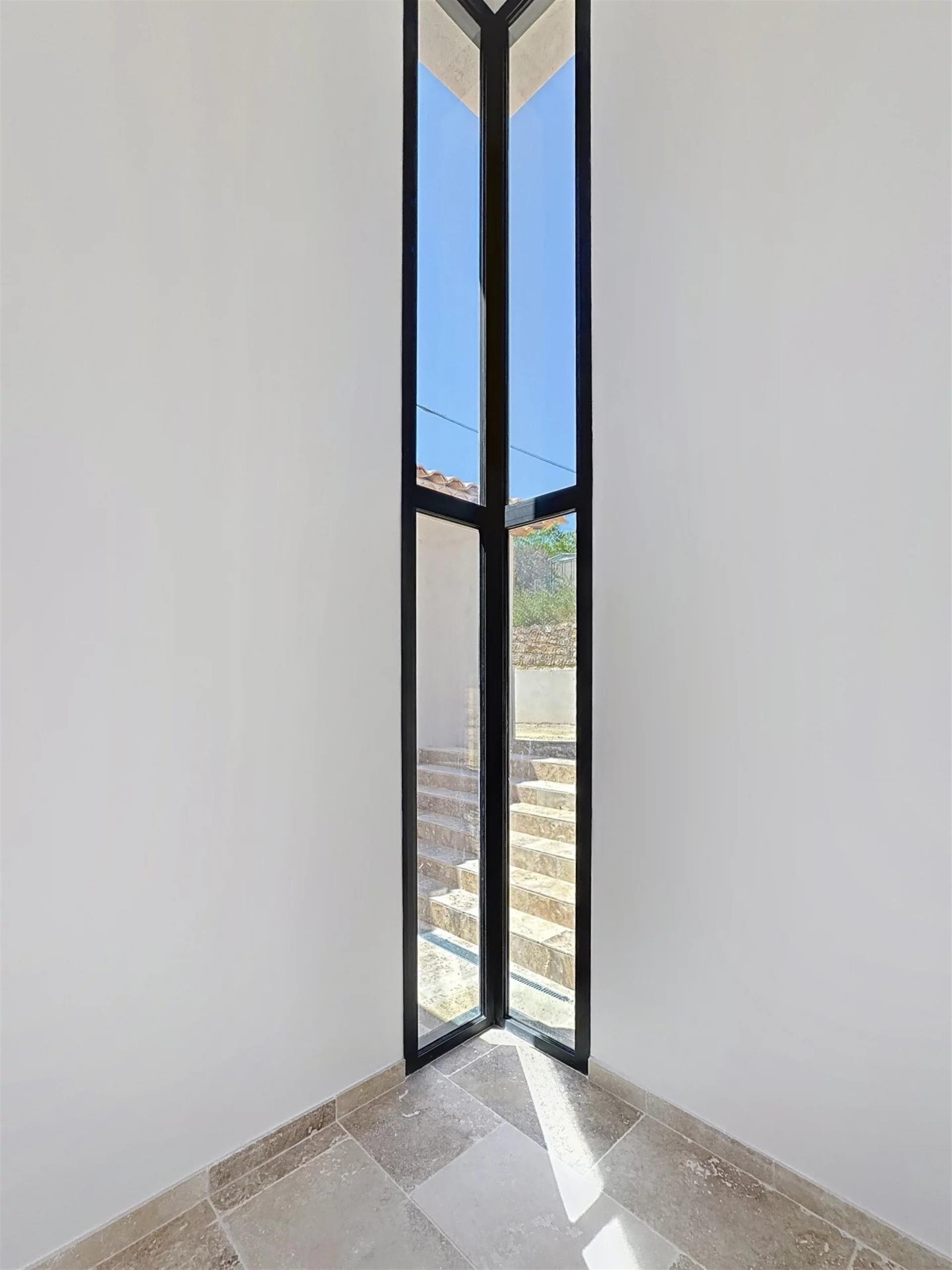 Köp: Hus (83570)
