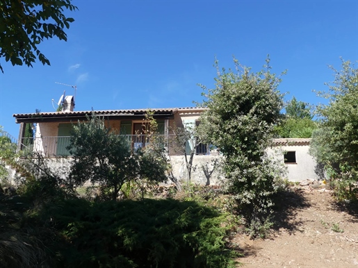 House 80m² to renovate, on land 1000m², Aups