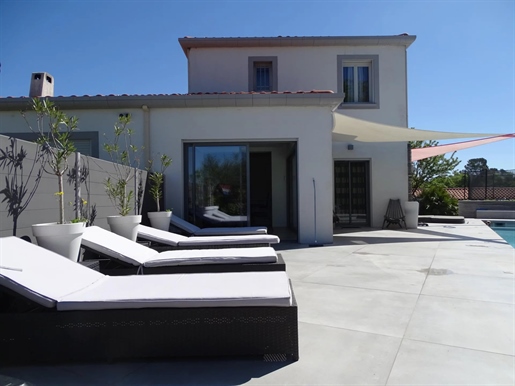 150 m² villa (286 m² in total) with a pool, hammam, jacuzzi, nestled on a 1350 m² plot.