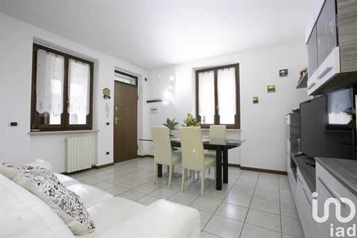 Sale Apartment 100 m² - 2 bedrooms - Castelnuovo del Garda