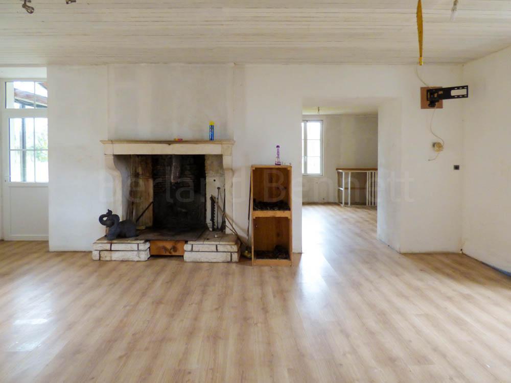 Detached stone house with outbuildings + large garden