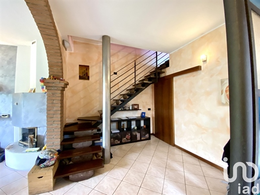Vendita Casa indipendente / Villa 285 m² - 4 camere - Castiglione delle Stiviere