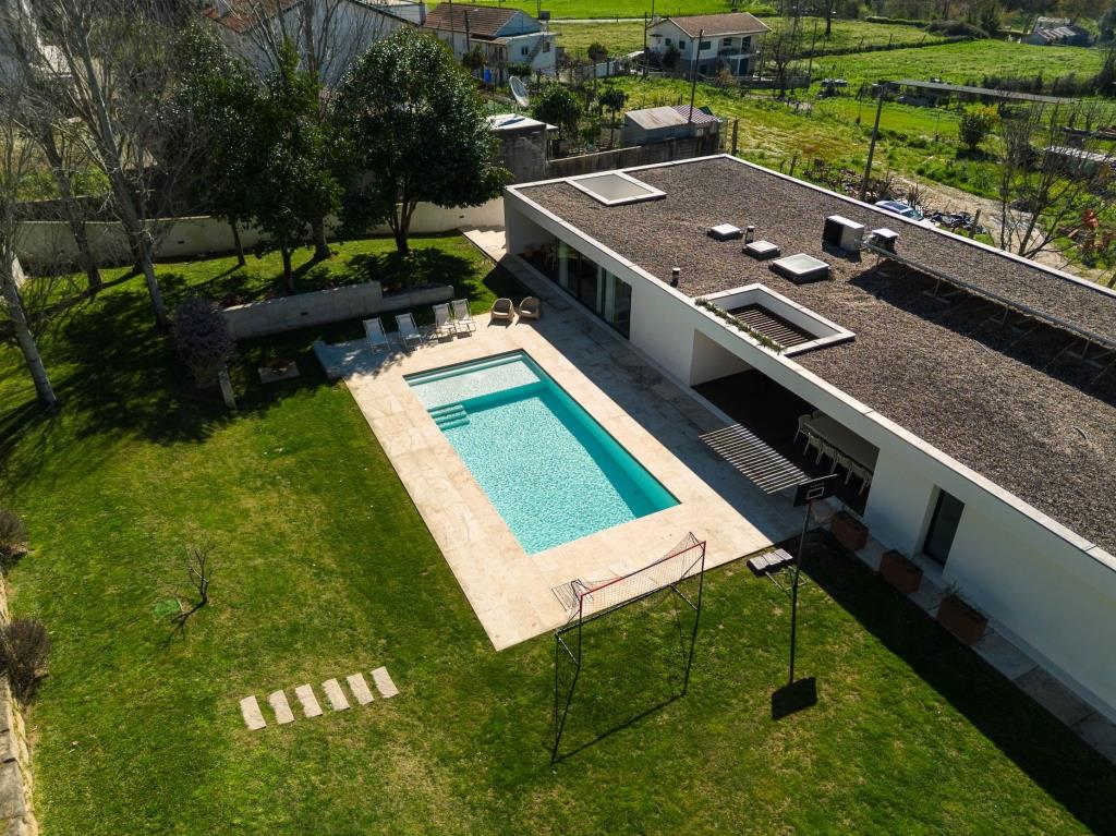 4+1 Bedroom Villa for Sale in the Centre of Arouca – An Excellent Opportunity!