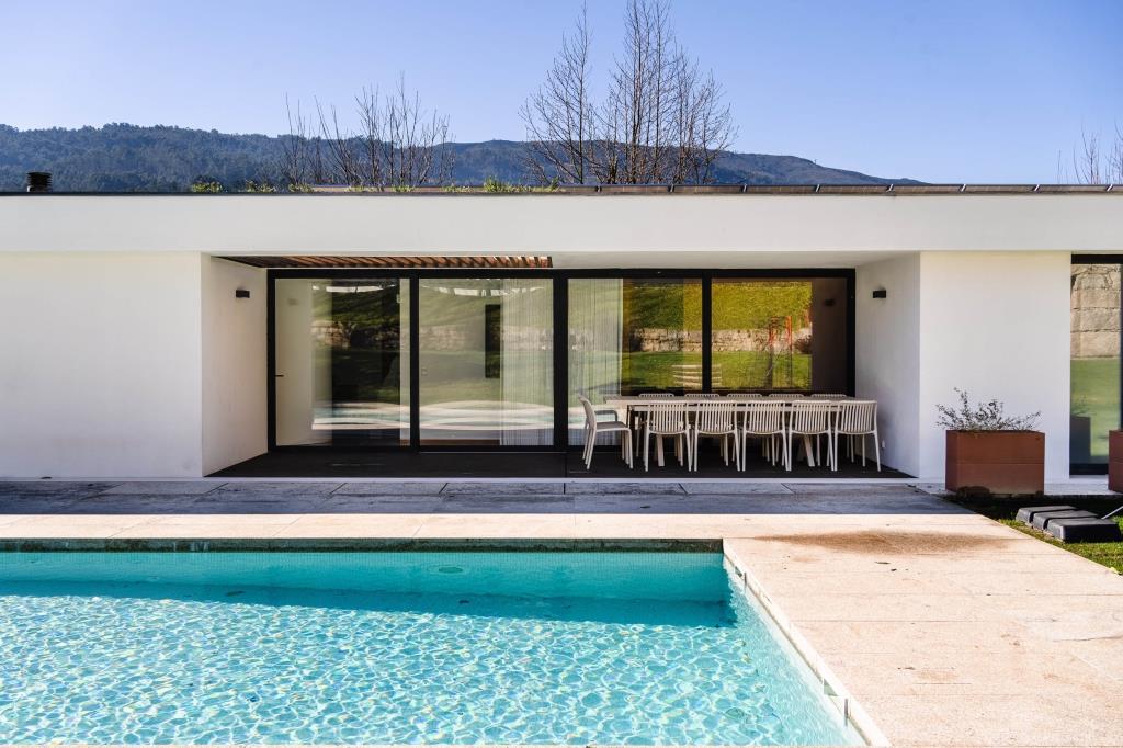 4+1 Bedroom Villa for Sale in the Centre of Arouca – An Excellent Opportunity!