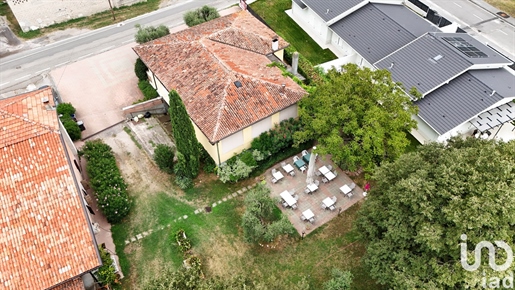 Sale Detached house / Villa 241 m² - 4 bedrooms - Desenzano del Garda