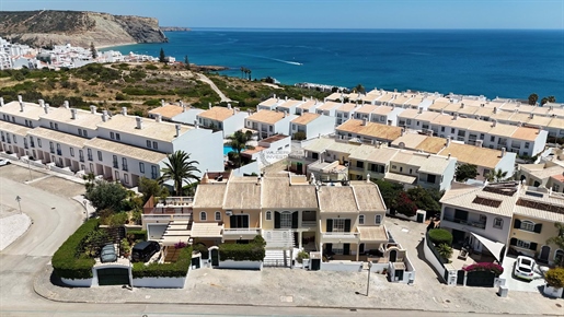 Rijtjeshuis met 4 slaapkamers | Zwembad | Uitzicht op zee | naast het centrum en het strand - Praia