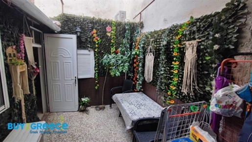 (For Sale) Residential Detached house || Athens Center/Athens - 95 Sq.m, 2 Bedrooms, 120.000€