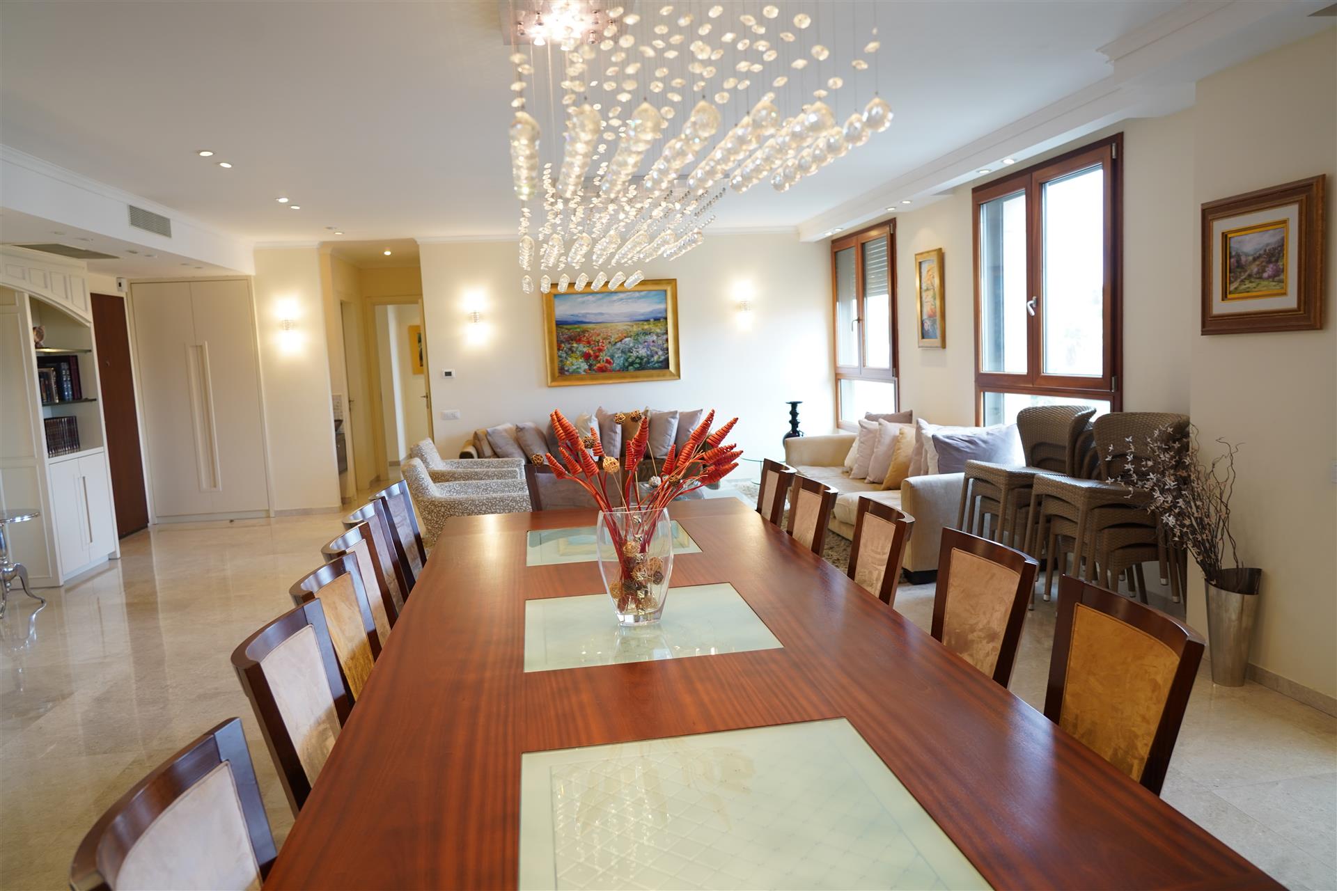 400 Sq.M of Luxury in Prestigious Talbiyeh in a Modern Building