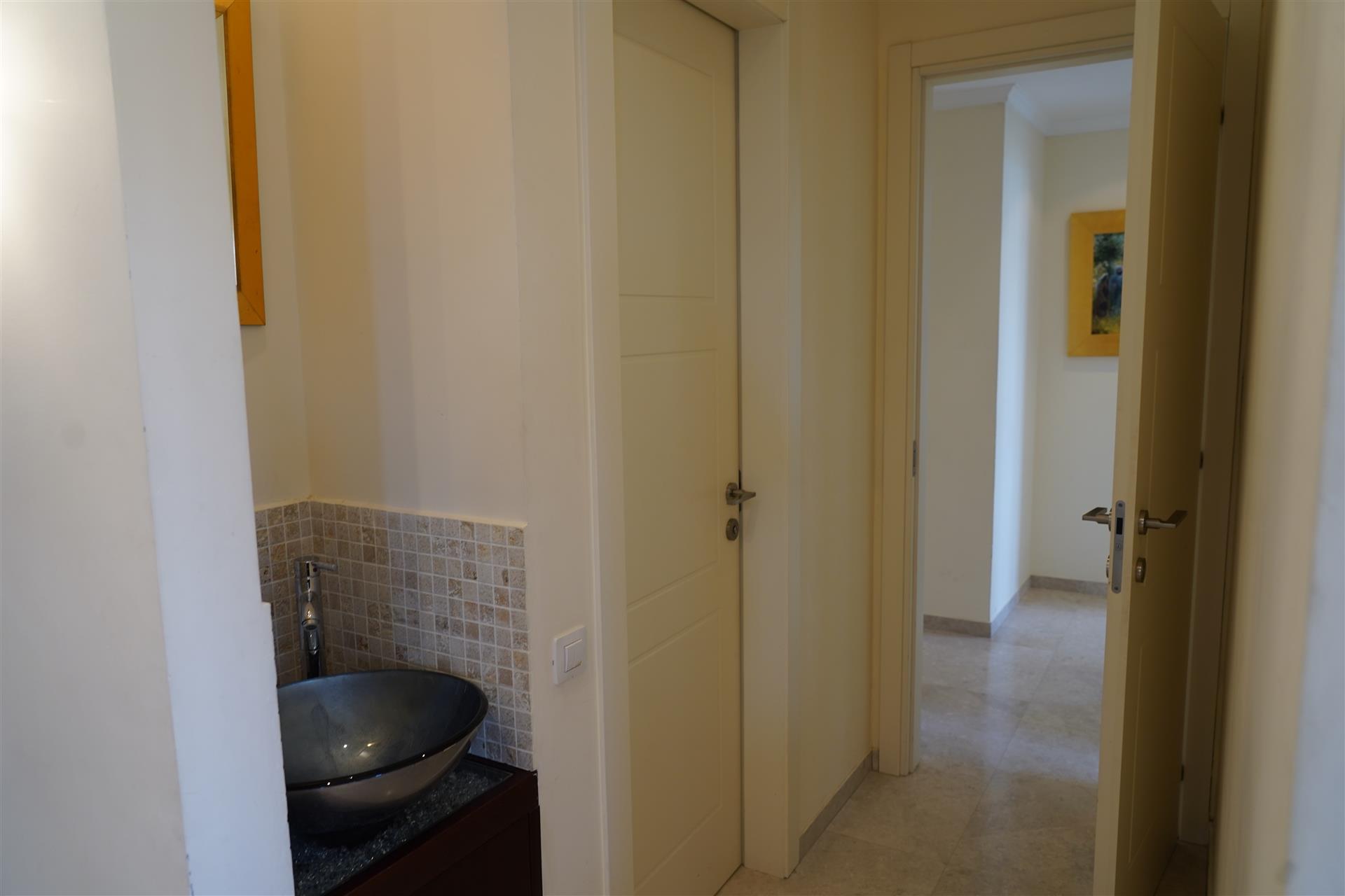400 Sq.M of Luxury in Prestigious Talbiyeh in a Modern Building