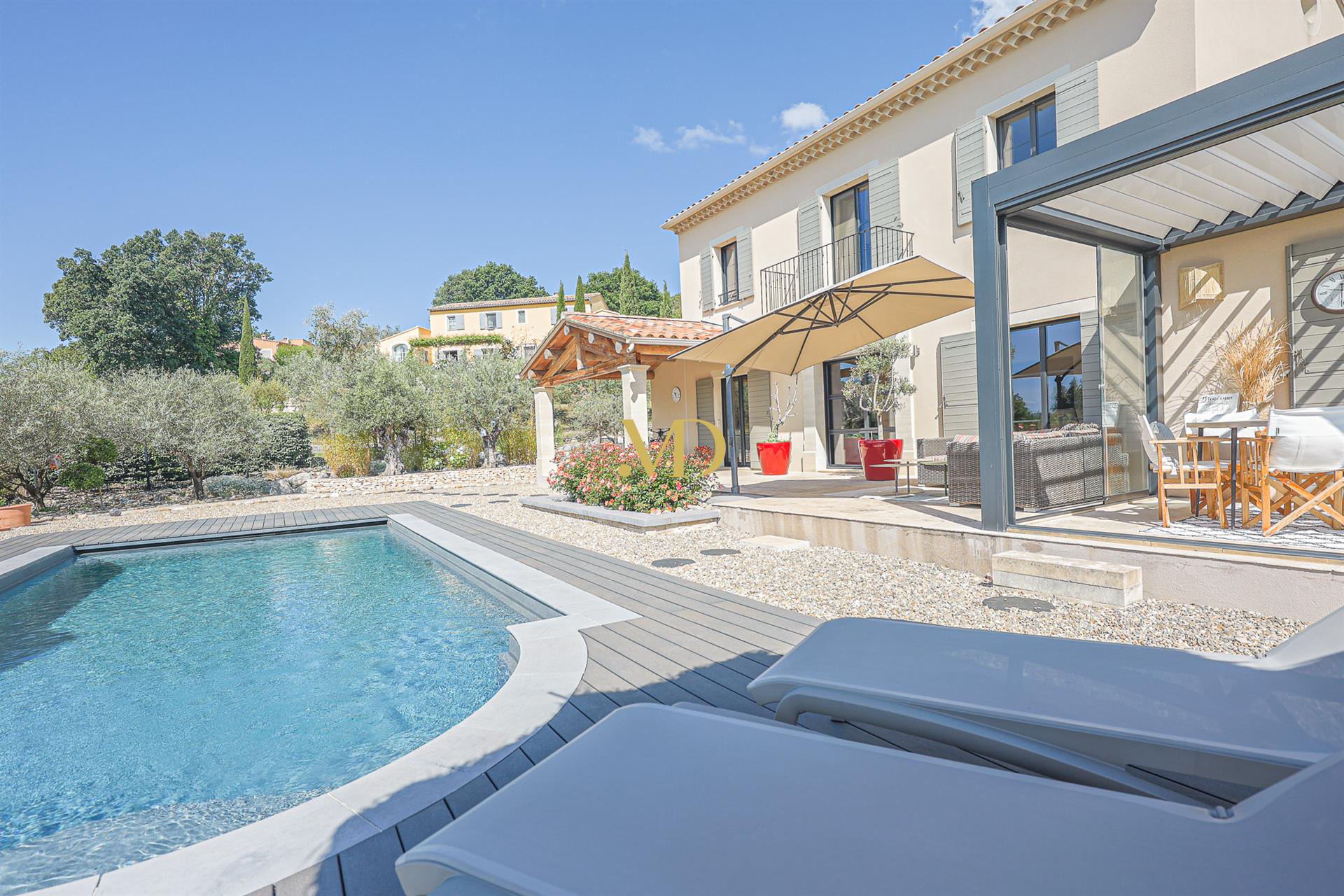 Exceptional property with Panoramic view Saint-Saturnin-lès-Apt