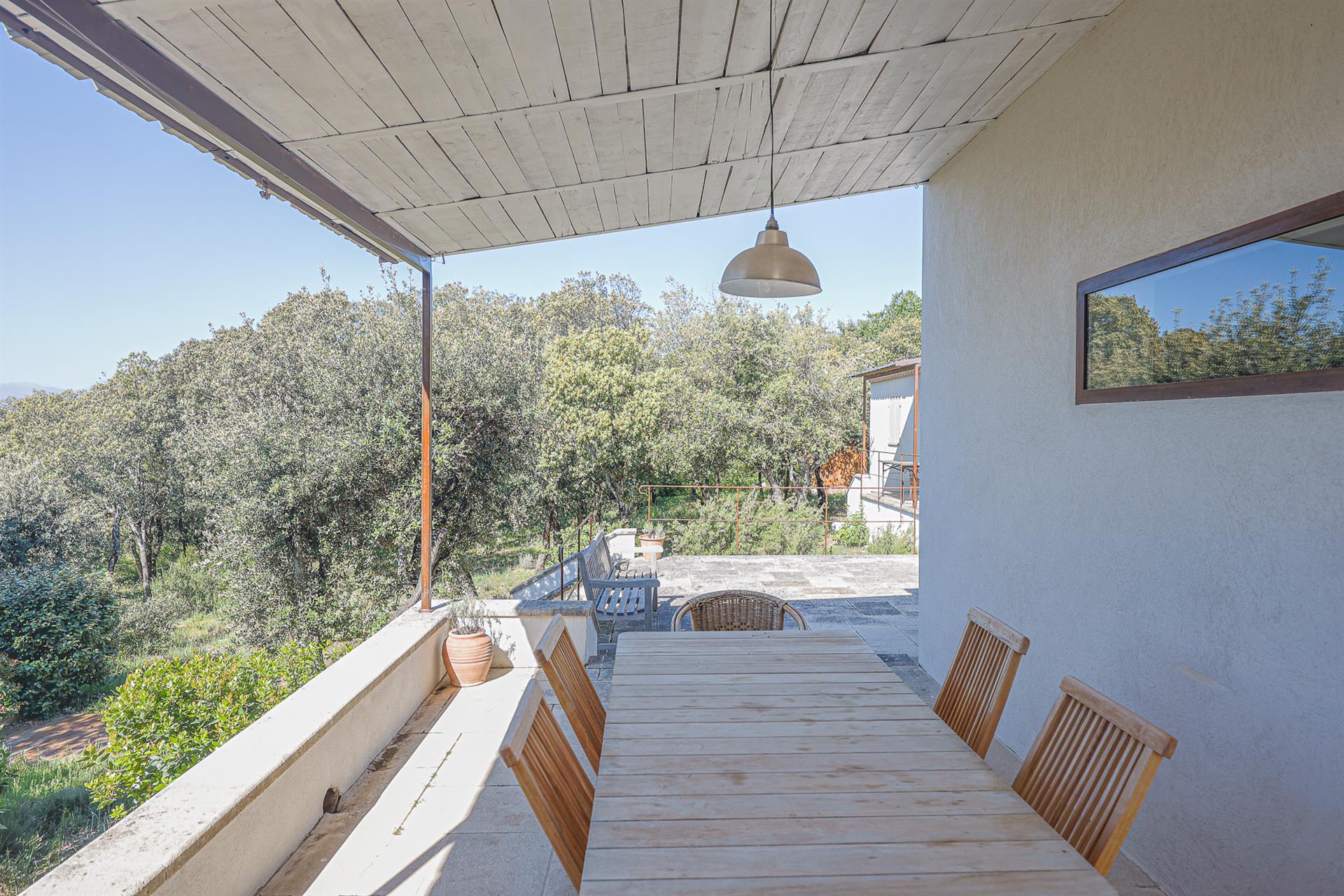 Villa with swimming pool and view in Saint Saturnin Les Apt