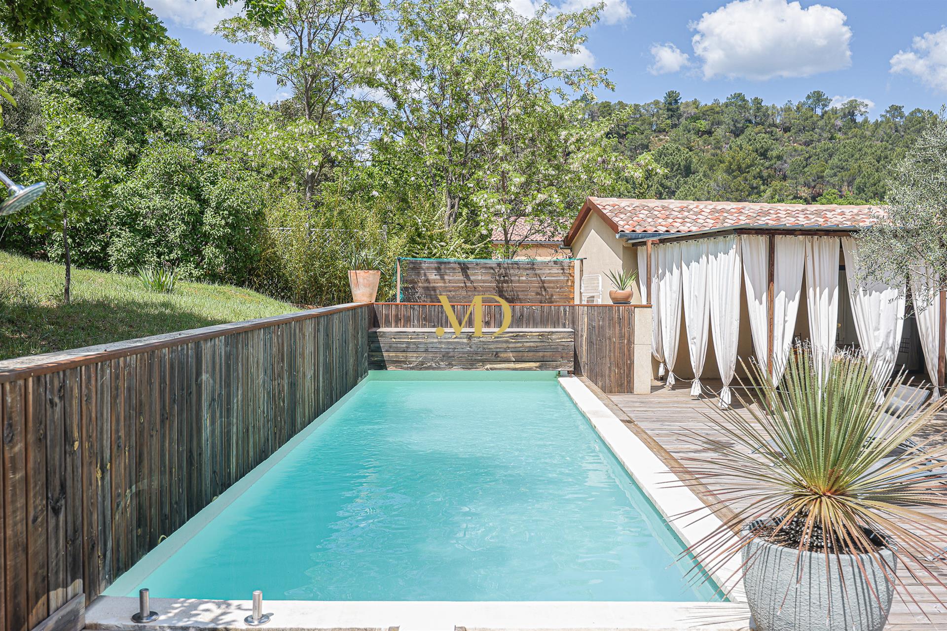 Compra: Vivenda (84220)