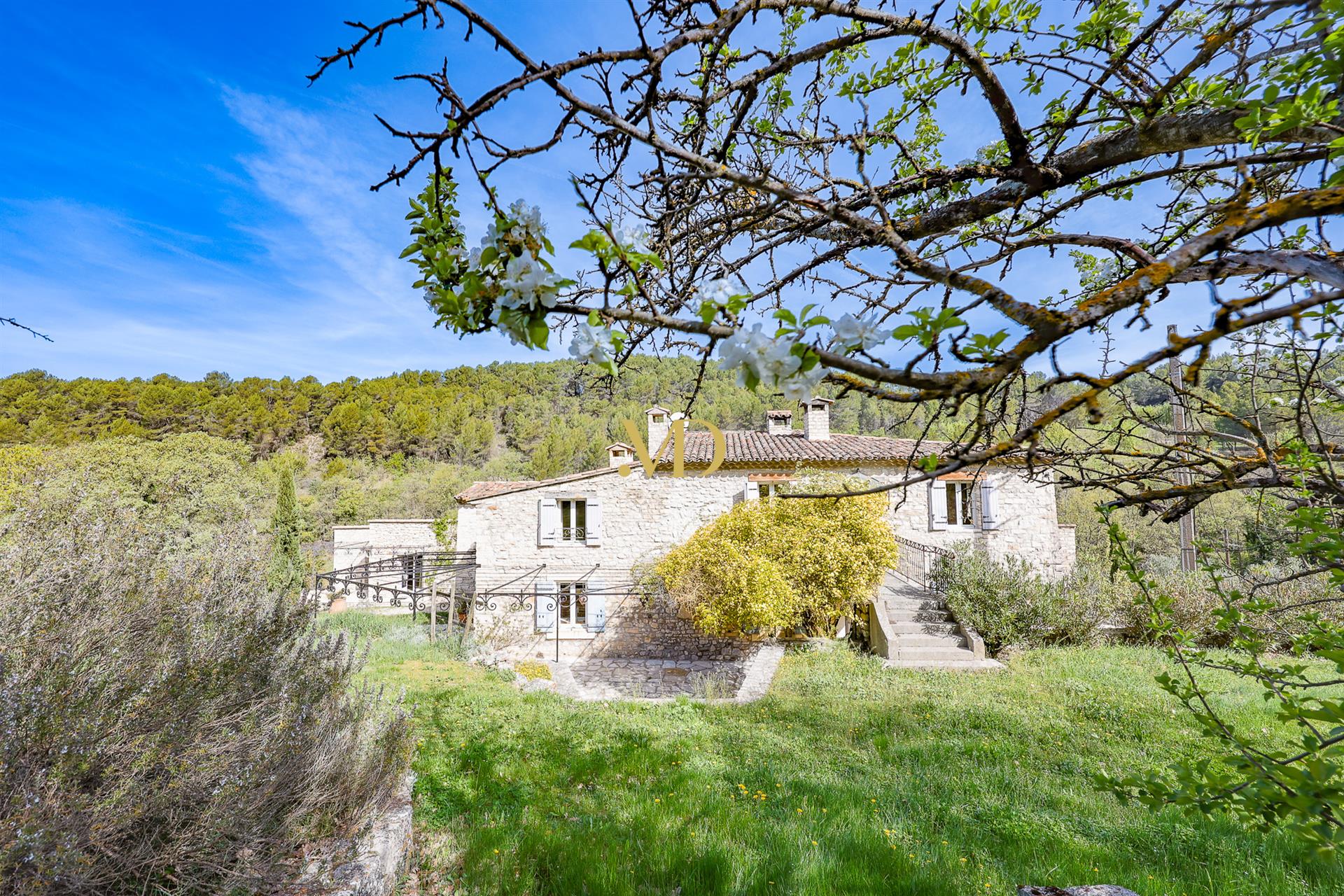 Linda casa bastide em Caseneuve