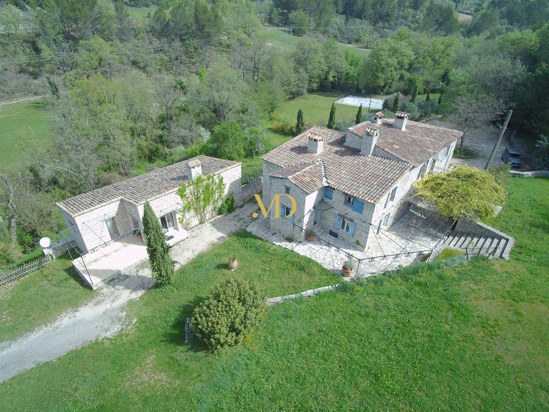 Linda casa bastide em Caseneuve
