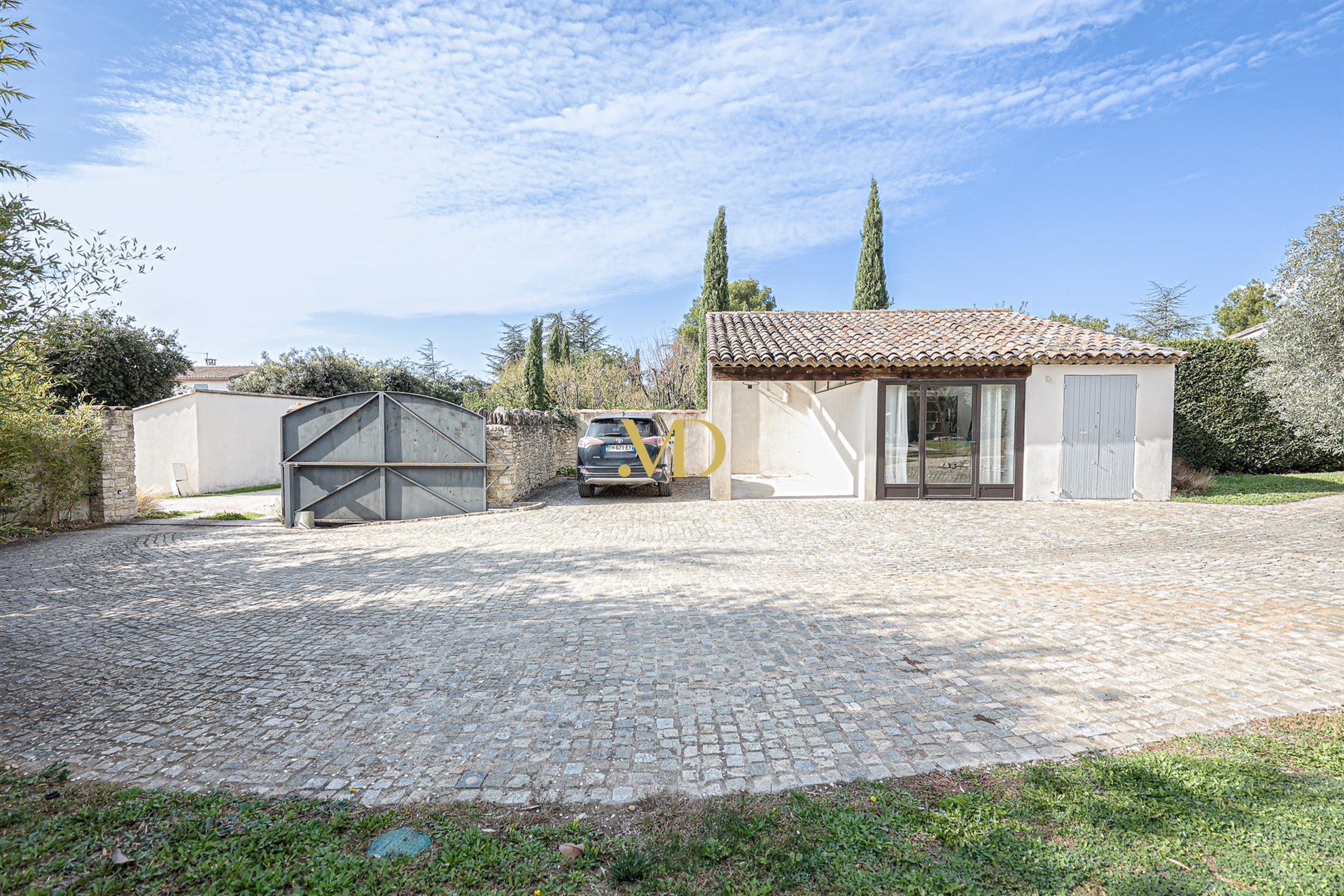 Compra: Vivenda (84220)