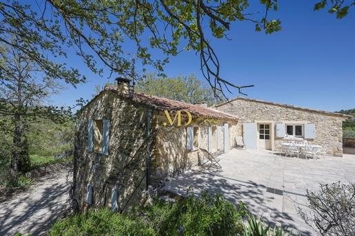 Wunderschönes Anwesen in der Provence mit Panoramablick