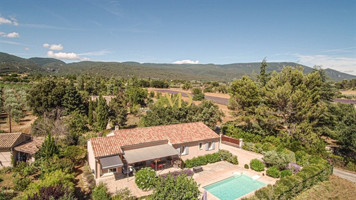 Villa avec piscine à Villars