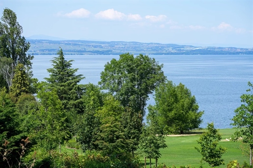 Yvoire - Geneva Lake view - Private beach access - Swimming pool - Contemporary villa 275m2