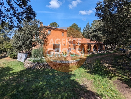 Sillans La Cascade house with stone shed, 220 m², 8.920 m² of land, garage
