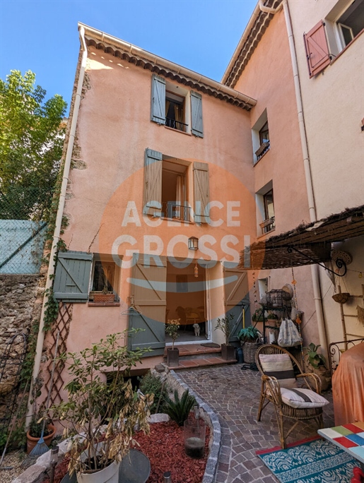 Salernes, pretty village house 140 m² with terrace, garden and cellar