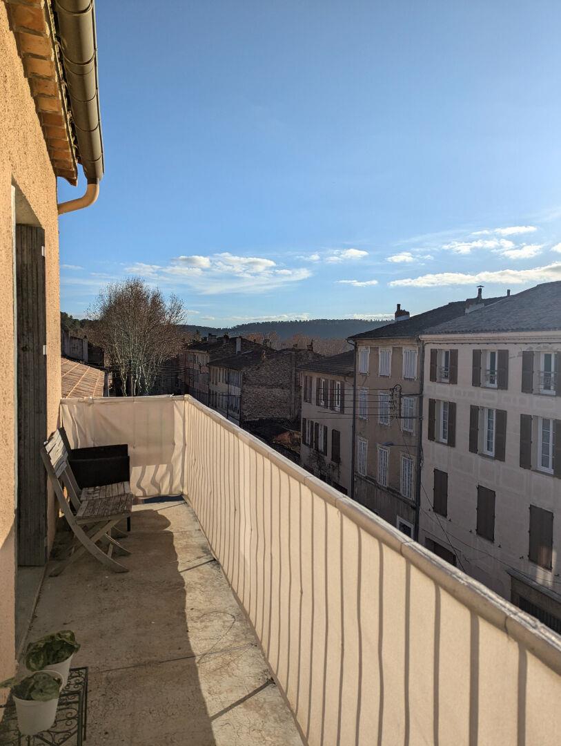Purchase: Apartment (83690)