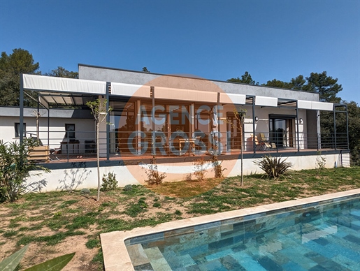 Sillans La Cascade, superbe maison contemporaine de plain pied, piscine, garage, terrain 6.500 m²