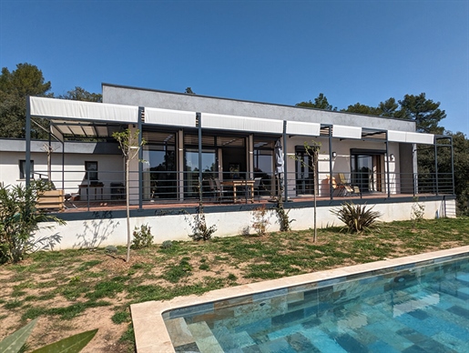 Sillans La Cascade, prachtig eigentijds gelijkvloers huis, zwembad, garage, terrein 6.500 m²