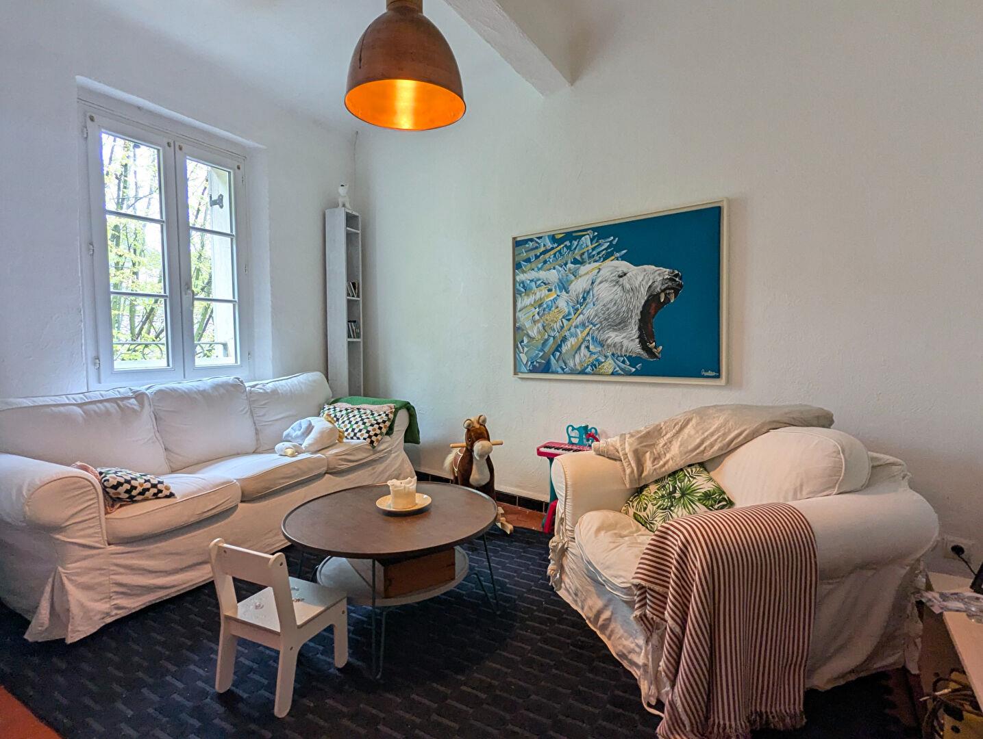 Salernes apartment sold for rent, 3 rooms of 58.95 m² with attic