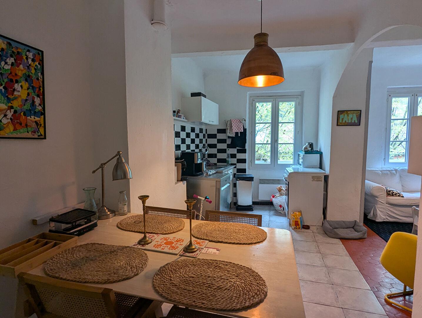 Salernes apartment sold for rent, 3 rooms of 58.95 m² with attic