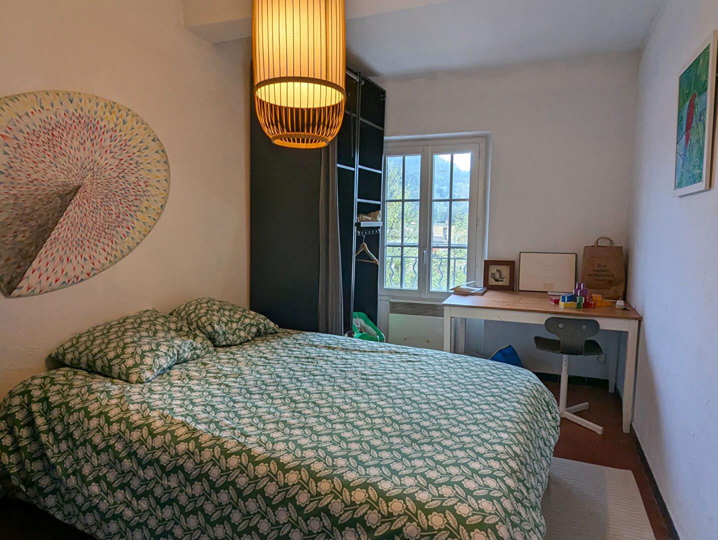 Salernes apartment sold for rent, 3 rooms of 58.95 m² with attic